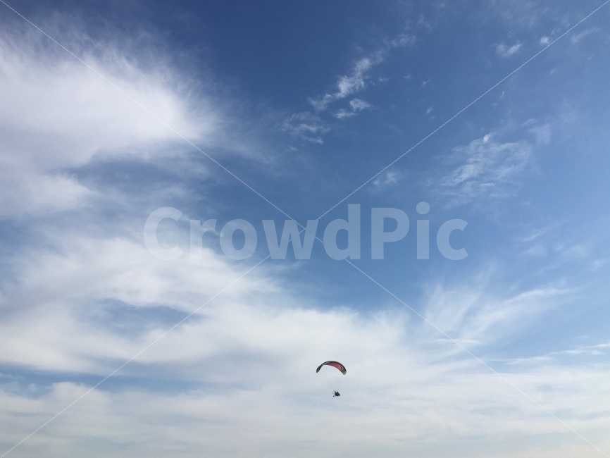 하늘,구름,날다,패러글라이딩,자유,Blue,Sky,Cloud,Fly,Paragliding,자연,풍경,nature,landscape,사람,인물,인간,human,person,스포츠,레저,운동,sports,leisure,exercise,adventure,모험,leisure activities,레저 활동,gliding,활공