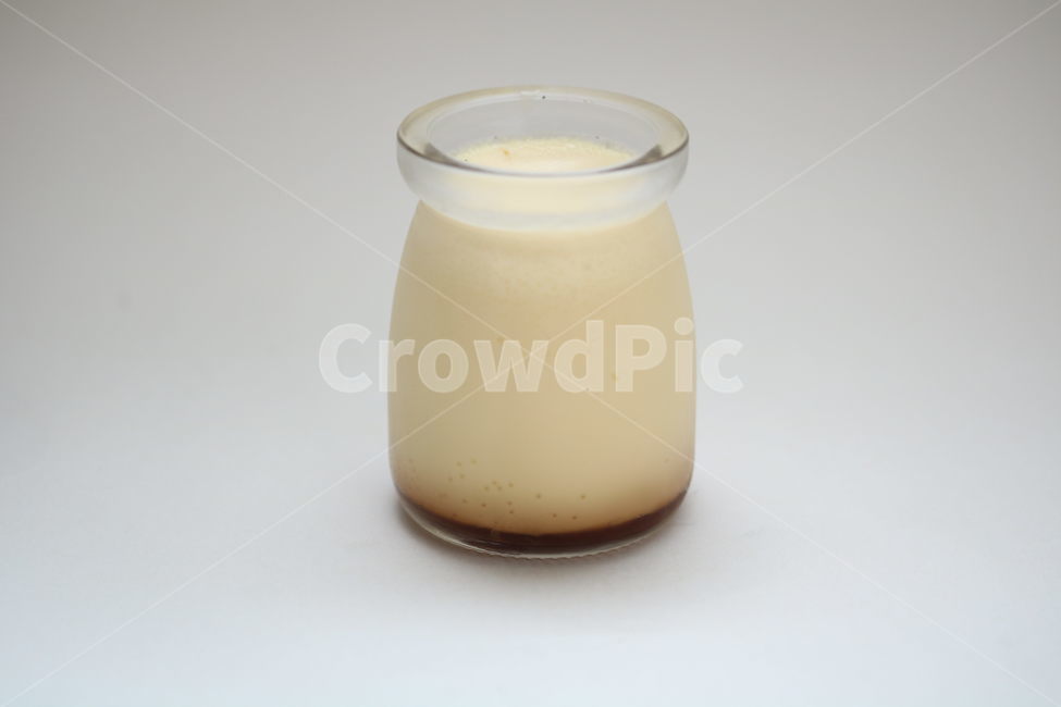 푸딩,디저트,노란색,갈색,컬러,식감,pudding,sweet,dessert,yellow,brown,color,texture,디저트,간식,후식,dessert,snack