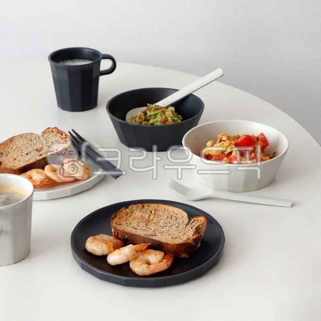 tableware,lunch,shrimp,guacamole,plate,bowl,spoon,table supplies,bread,milk,food,meal,fork,brunch,Spoon,cup