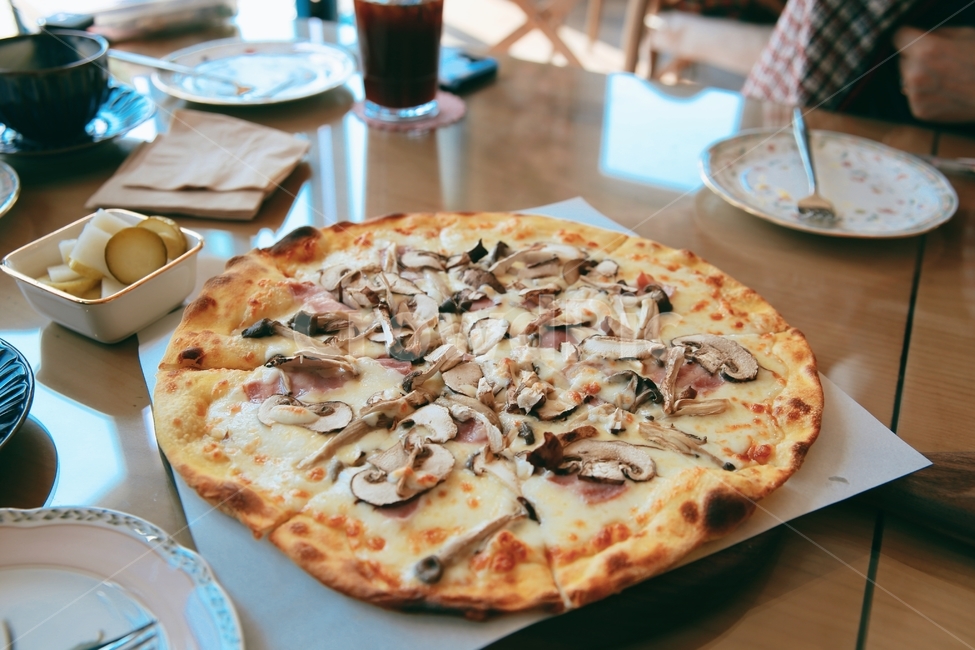 pizza,피자,food,음식,버섯피자,음식,식재료,요리,food,cook,meal,dishes,food reserves,양식,서양음식,서양요리,western food,western dishes,western meal,western cook