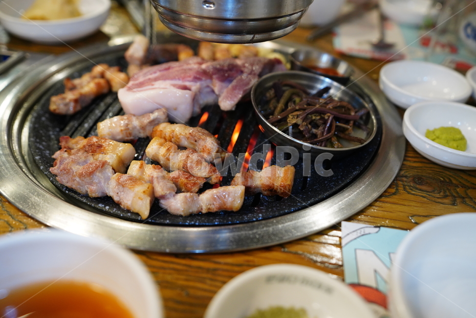 삼겹살,한식,고기,육류,육식,술안주,안주,먹거리,푸드,돼지,식사,구이,food,음식,식재료,요리,food,cook,meal,dishes,food reserves