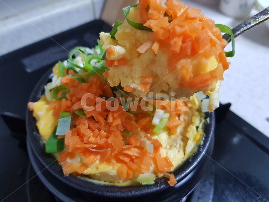 계란찜,당근,파,계란요리,계란,노란색,주황색,초록색,음식,식재료,요리,food,cook,meal,dishes,food reserves,한식,한국음식,한국요리,korean food,korean dishes,korean meal,korean cook