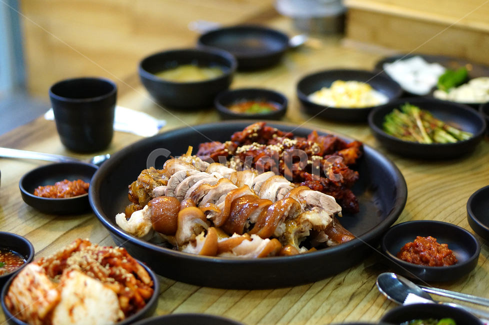 족발,양념족발,반반족발,왕족발,상차림,음식,식사,요리,food,meal,dish,음식,식재료,요리,food,cook,meal,dishes,food reserves