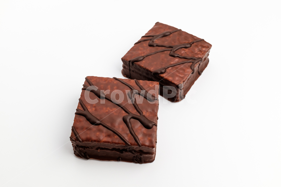초콜릿,케이크,초코케이크,후식,디저트,맛있는,달콤한,빵,식품,음식,설탕,스낵,제과,빵과자,크림,초코크림,클로즈업,조각,부드러운,초콜릿케이크,밀가루,초코코팅,초콜릿크림