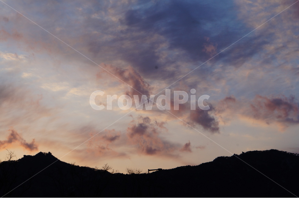 노을,저녁,석양,구름,맑음,붉음,자연,풍경,nature,landscape,실루엣,그림자,silhouette,shadow,outdoors,옥외,weather,날씨