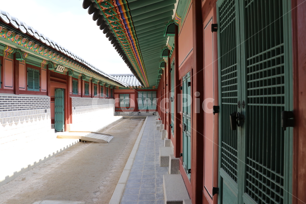 경복궁,한국전통,건물,궁궐,고궁,문화재,목조건축,건축,감성,감성사진,한국전통,한국문화,korean traditional,korean culture,랜드마크,landmark,tourist attraction,한국랜드마크,한국관광지,한국명소,korea landmark,korea tourist attraction,건축물,건물외관,exterior,building,structure,architecture,construction