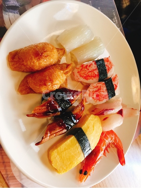 초밥,스시,접시,새우,회,음식,맛집,음식,식재료,요리,food,cook,meal,dishes,food reserves,일식,일본음식,일본요리,Japanese food,Japanese dishes,Japanese meal,Japanese cook