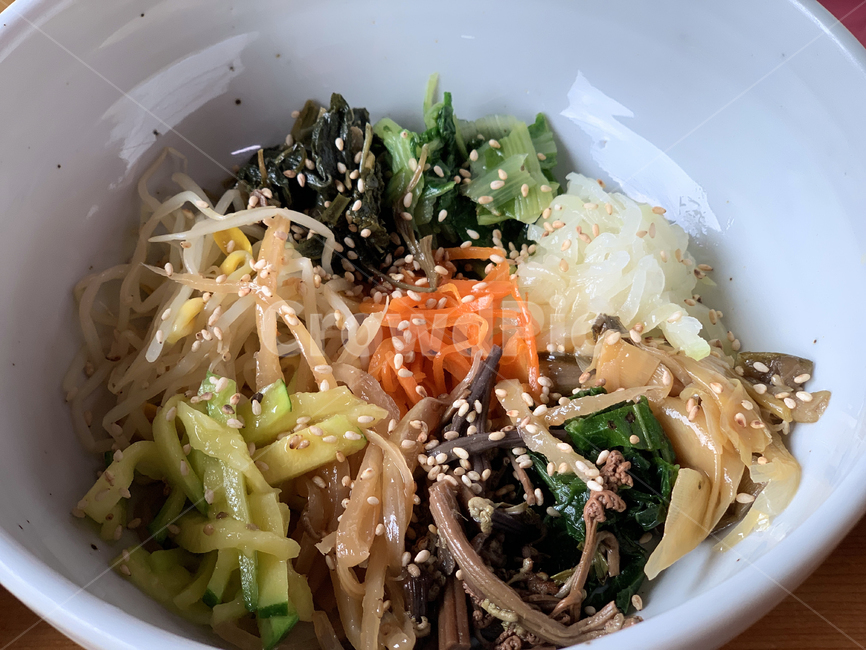 비빔밥,한식,음식,나물무침,요리,음식,식재료,요리,food,cook,meal,dishes,food reserves,한식,한국음식,한국요리,korean food,korean dishes,korean meal,korean cook