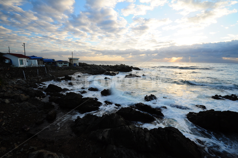 바다,파도,구름,하늘,바위,자연,풍경,nature,landscape,promontory,곶,sea,ocean,대양,water,물,outdoors,옥외