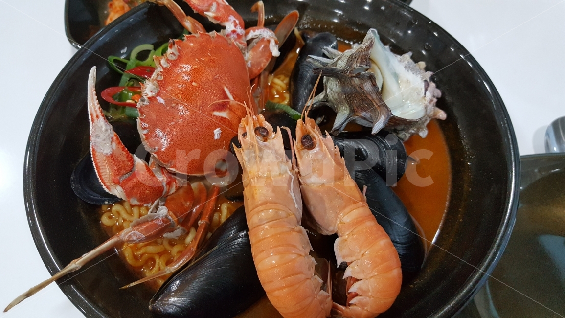 해물라면,제주도,짬뽕라면,해물,라면,음식,식재료,요리,food,cook,meal,dishes,food reserves,면류,면요리,noodles,수산물,해산물,fishery products,seafood