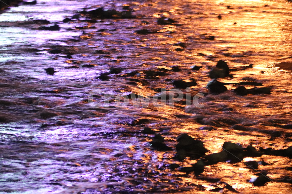 빛,보랏빛,주황빛,반사,물길,아름다운,화려한,감성,배경,물,자연,풍경,nature,landscape,water,outdoors,옥외,ocean,대양,sea,바다