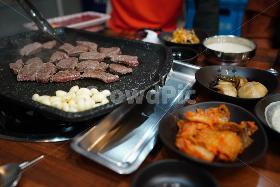 소고기,한우,식사,구이,육류,육식,불판,고기,먹거리,안주,음식,한식,음식,식재료,요리,food,cook,meal,dishes,food reserves,육류,고기,meat