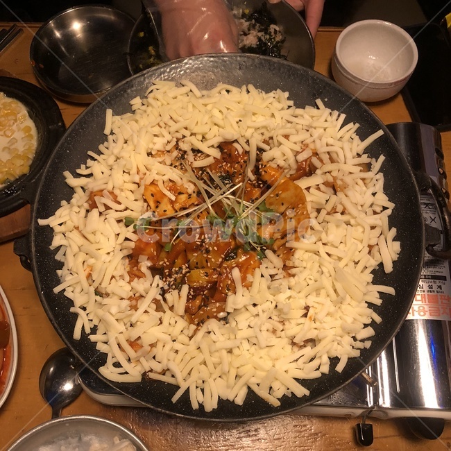 치즈,치즈닭갈비,닭갈비,춘천닭갈비,닭고기,치킨,푸드,음식,요리