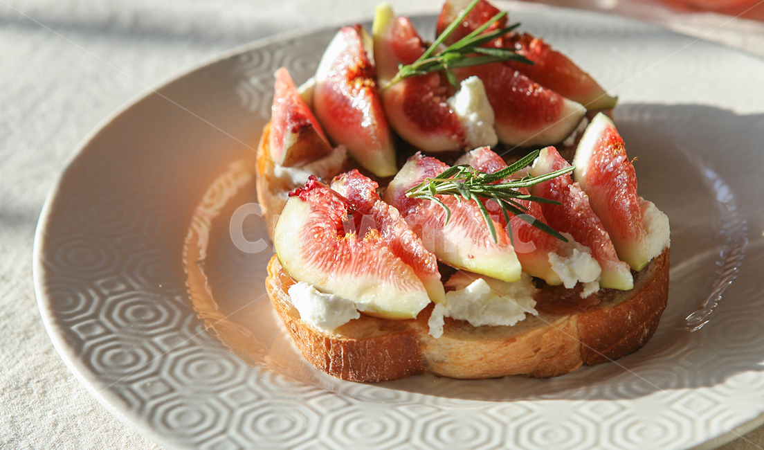 bread,dessert,FIG,Rosemary,baguette
