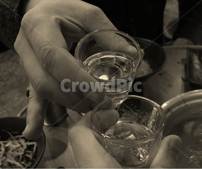 술,소주,건배,한잔,음주,소주잔,세피아,술,주류,alcohol