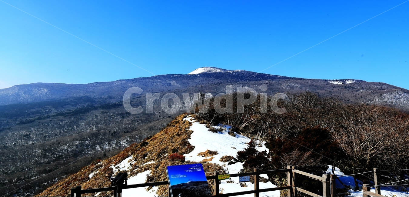 한라산,제주도,사라오름,눈,겨울,겨울,계절,winter,season,자연,풍경,nature,landscape,한국자연풍경,한국자연경관,korea nature landscape,제주도,jeju,jeju island,outdoors,옥외
