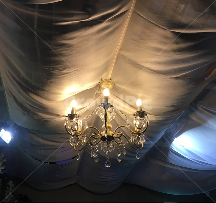 chandelier,샹들리에,lamp,램프,빛