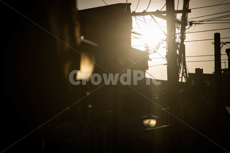 햇빛,실루엣,가로등,전봇대,골목,sunlight,silhouette,감성,sensible,feeling,건축물,건물외관,exterior,building,structure,architecture,construction