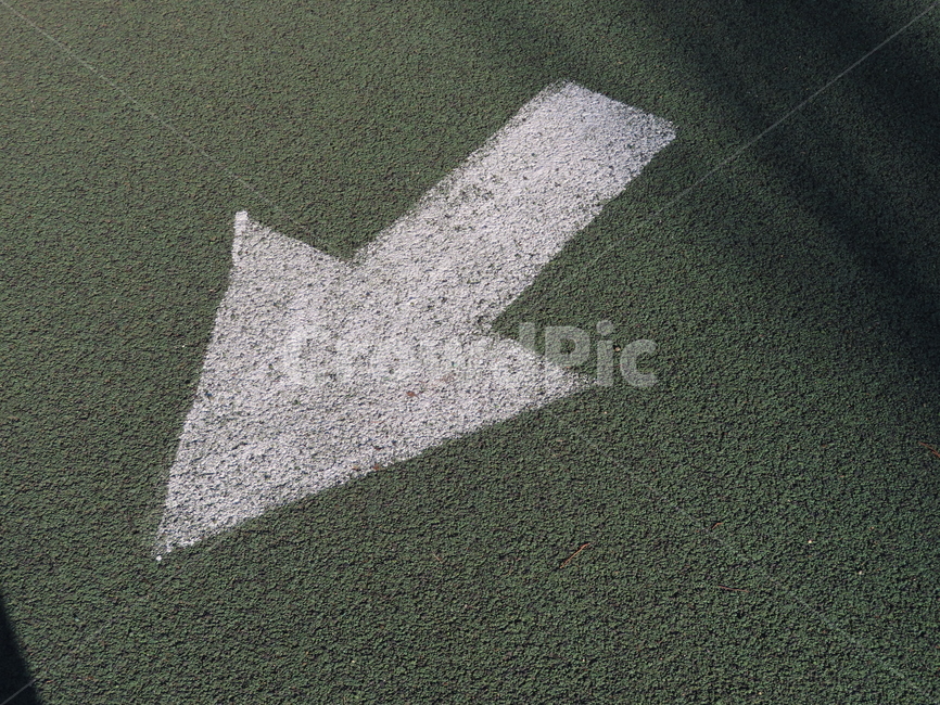 패턴,화살표,흰색,초록색,가르키다,방향,이정표,도보,pattern,arrow,white,green,pointing,direction,milestone,walk
