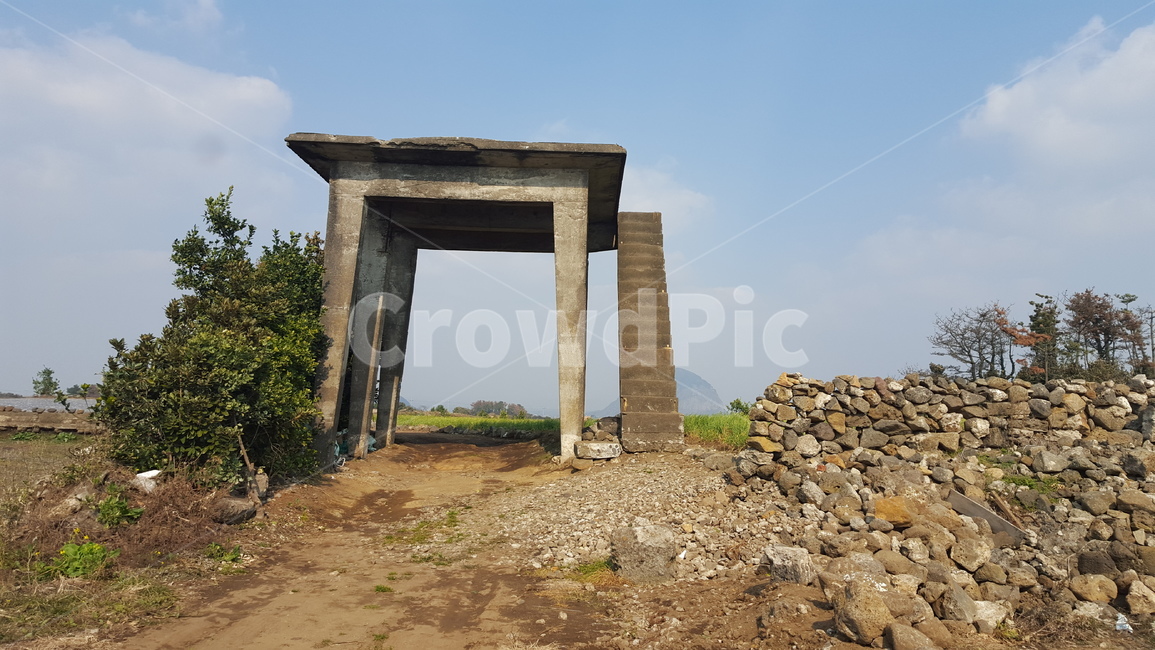 road,도로,gravel,자갈,dirtroad,흙길,ruin,잔재,폐허,황량한