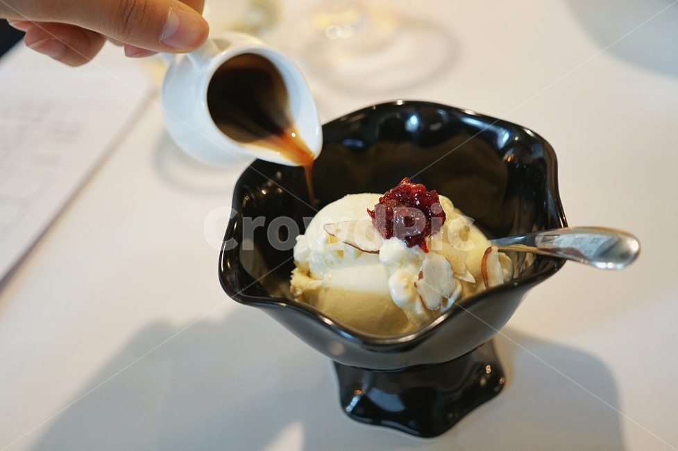 아포가토,커피,아이스크림,바닐라아이스크림,카페,아포가또,디저트,간식,후식,dessert,snack