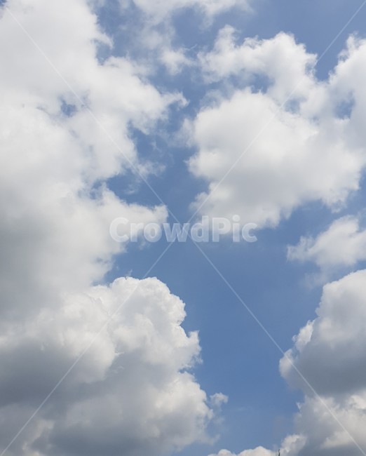 하늘,구름,푸른,푸른하늘,sky,azuresky,outdoors,감성,날씨,맑음,흰구름,구름배경,하늘풍경,구름풍경,자연,경치,배경,풍경,nature,cloud,옥외,자연풍경,하늘배경,뭉게구름,파란하늘