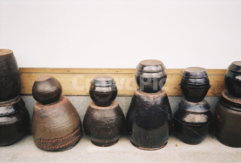 항아리,도자기,전통,장독대,추억,필름사진,한국전통,한국문화,korean traditional,korean culture,사물,물건,오브젝트,thing,object,matter