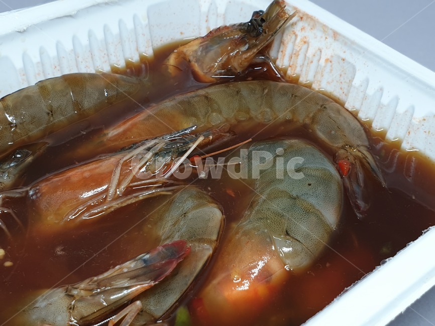 새우,간장새우,용기,플라스틱용기,간장,음식,안주,술안주,food,반찬,레시피,recipe,shrimp,prawn,해산물,수산물,시푸드,씨푸드,seafood,사물,오브젝트,object,ganjang,soysauce,soysauceshrimp,맛있는,맛있다,sealife,해양생물,dish,요리