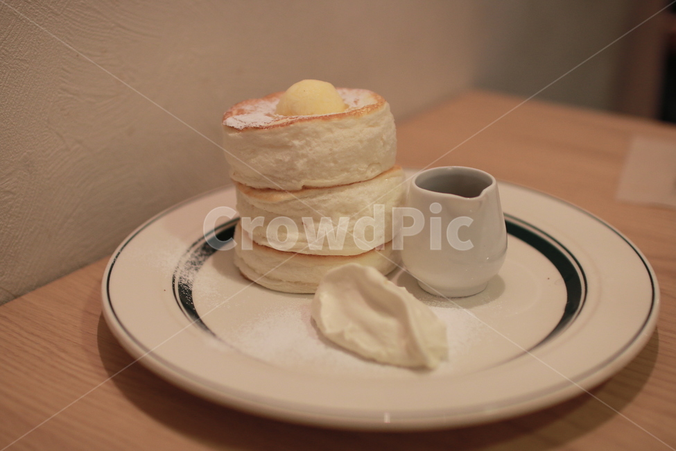 촉촉함,팬케이크,디저트,간식,폭신폭신,음식,식재료,요리,food,cook,meal,dishes,food reserves,빵,bread,디저트,간식,후식,dessert,snack,감성,sensible,feeling