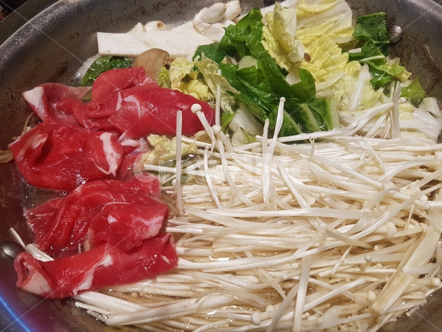 샤브샤브,음식,food,소고기,배추,팽이버섯,음식,식재료,요리,food,cook,meal,dishes,food reserves