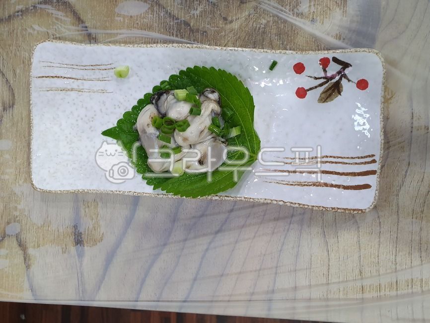 side dish,cave,snack,Korean food,restaurant,Korean side dishes,bowl,Korean restaurant,Korean local food,food,Sesame