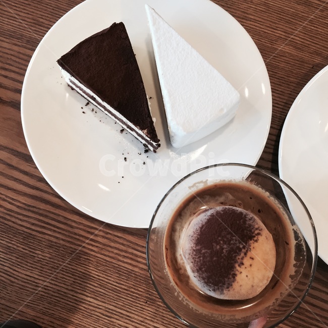 beverage,마실것,drink,latte,라떼,도기류,affogato,cake,dessert,black,white,컵,cup,coffeecup,커피컵,glasscup