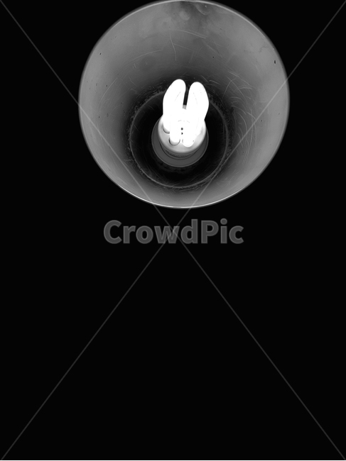 흑백,흑백사진,전등,불빛,monochrome,blackandwhite,lamp,흑백,모노톤,monochrome,black and white,사물,물건,오브젝트,thing,object,matter