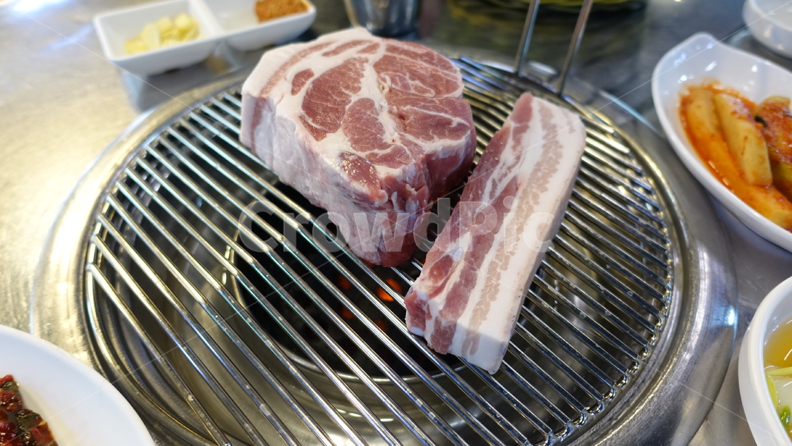 음식,food,식사,meal,dish,고기,고깃집,carne,meat,돼지고기,pork,한국음식,koreanfood,제주맛집,목살,삼겹살