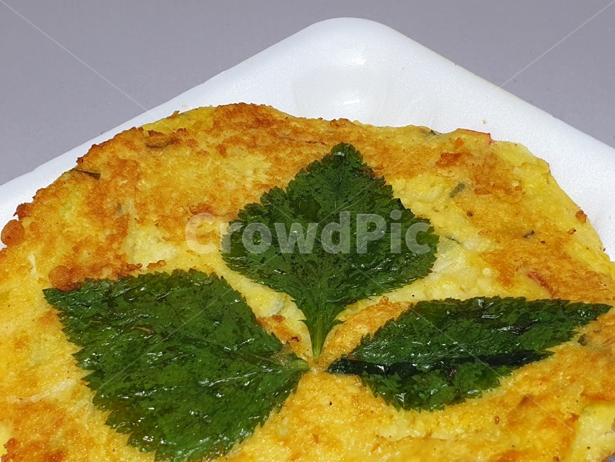 녹두전,전,한국음식,전통음식,명절음식,한국요리,전통요리,명절요리,음식,food,koreafood,스티로품,사물,오브젝트,object,후식,디저트,간식,desert,dish,meal,styrofoam,지지미,치지미,찌지미,깻잎,식물,plants,야채,채소,빈대떡,nokdujeon,mungbeanpancake,bindaetteok,부침개
