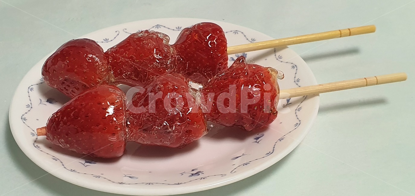 딸기,과일,탕후루,딸기탕후루,달콤,간식,sweets,food,음식,confectionery,과자