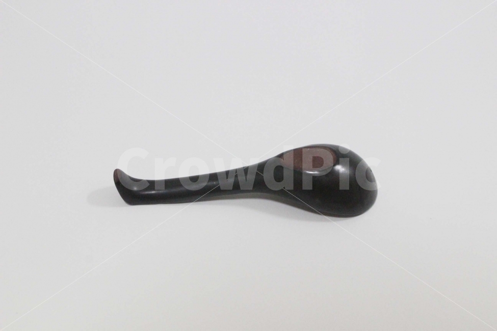 숟가락,수저,국물,국자,국,주방,도구,주방도구,기구,주방기구,요리,검은색,사물,물건,오브젝트,thing,object,matter,누끼,remove background