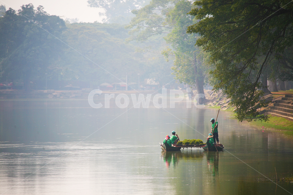 노젓는배,보트,transportation,boat,저수지,자연,풍경,nature,landscape,해외,외국,세계,foreign,oversea,world,교통,vehicle,차량,rowboat,노 젓는 배