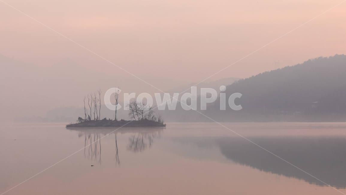 경기도,양평군,두물머리,아침,강,여명,canon5dmarkiv,안개,자연,풍경,nature,landscape,한국자연풍경,한국자연경관,korea nature landscape,vehicle,차량,boat,보트,transportation,교통,weather,날씨,outdoors,옥외