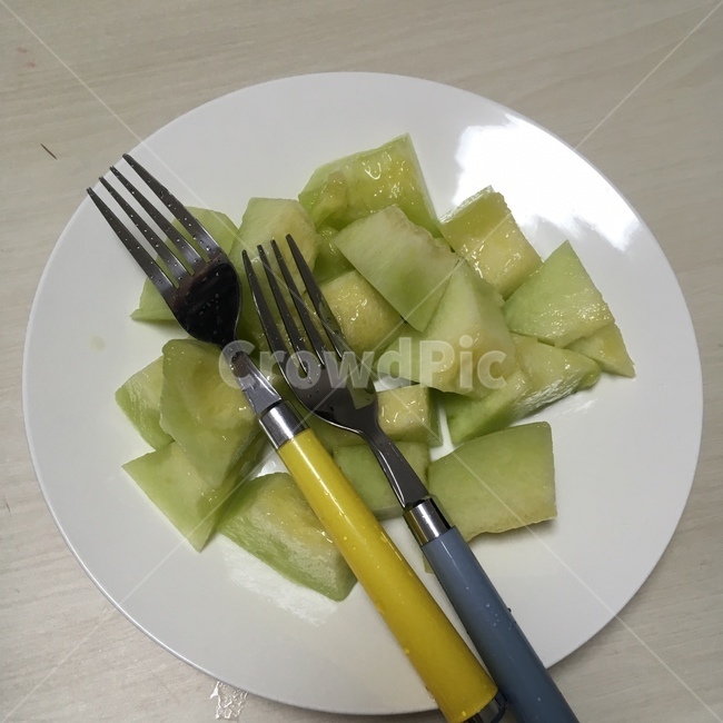 fork,포크,cutlery,주방용칼,plant,meal,요리,dish,음식,food,식물,식사,메론,멜론,과일,후식,달달한