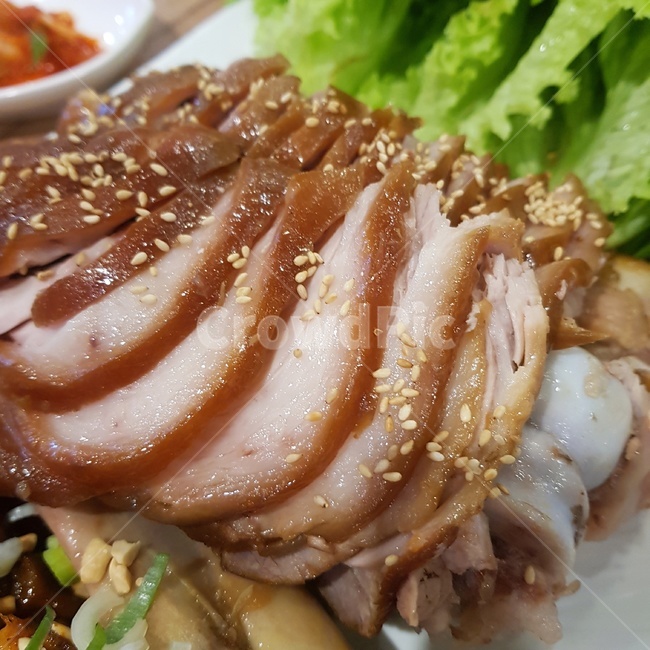반반,모듬족발,족발,주말회식,보쌈집,회식,맛집,음식,식재료,요리,food,cook,meal,dishes,food reserves,한식,한국음식,한국요리,korean food,korean dishes,korean meal,korean cook