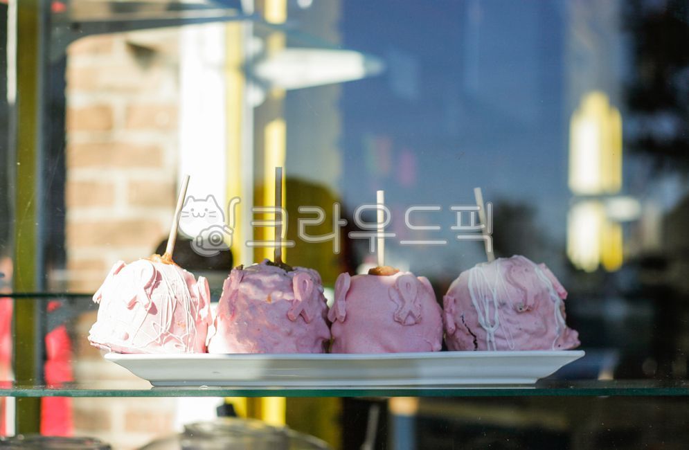 strawberrycoveredapple,디저트,딸기초코,초콜렛,디스플레이,핑크