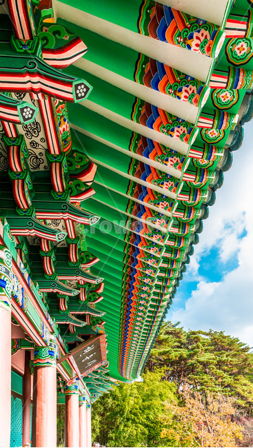 현충사,문화유산,관광명소,단청,처마,문양,무늬,한국전통,한국문화,korean traditional,korean culture,건축물,건물외관,exterior,building,structure,architecture,construction