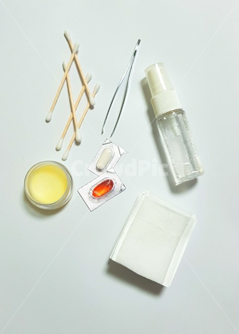 약,medicine,pill,구급상자,구급약,면봉,연고,구급약품,의료,의학,병원,medical,hospital,clinic