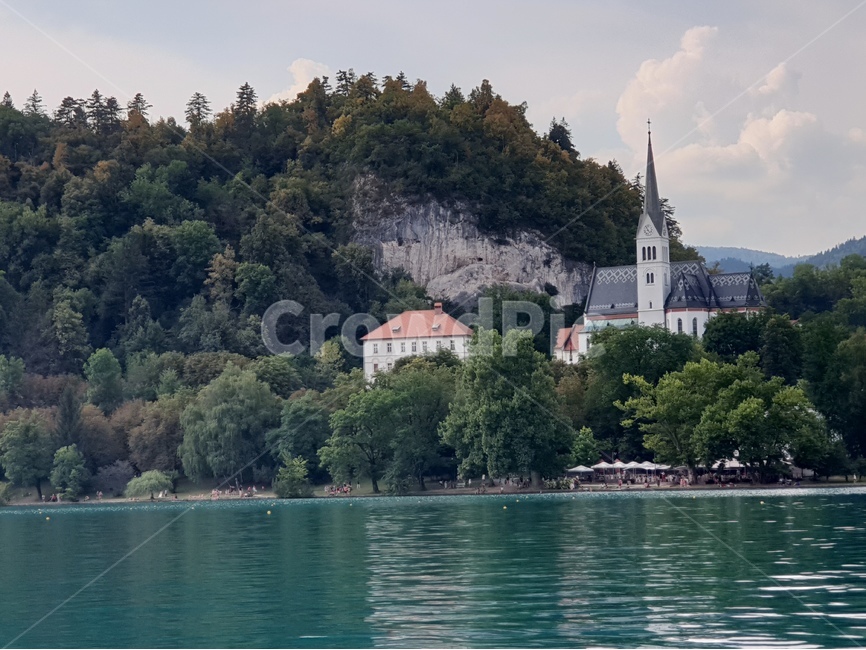 성,호수,블레드성,bled,bledcastle,풍경,자연,lake,landscape,해외시골,해외섬,시골,마을,castle,oversea,foreign,world,city,island,nature,슬로베니아,랜드마크,landmark,tourist attraction,해외,외국,세계,foreign,oversea,world,세계랜드마크,해외랜드마크,외국랜드마크,world landmark,world tourist attraction,tower,탑,spire,첨탑,steeple,뾰족한 탑,architecture,건축물,building,건물,water,물,outdoors,옥외