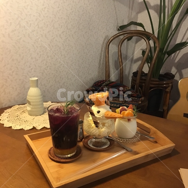 카페,김해카페,봉황동,봉황동카페,요거트,음식,식재료,요리,food,cook,meal,dishes,food reserves,디저트,간식,후식,dessert,snack,커피,카페,coffee,cafe