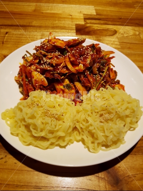 골뱅이,골뱅이무침,술안주,폰카,스마트폰사진,음식,식재료,요리,food,cook,meal,dishes,food reserves,한식,한국음식,한국요리,korean food,korean dishes,korean meal,korean cook,디저트,간식,후식,dessert,snack