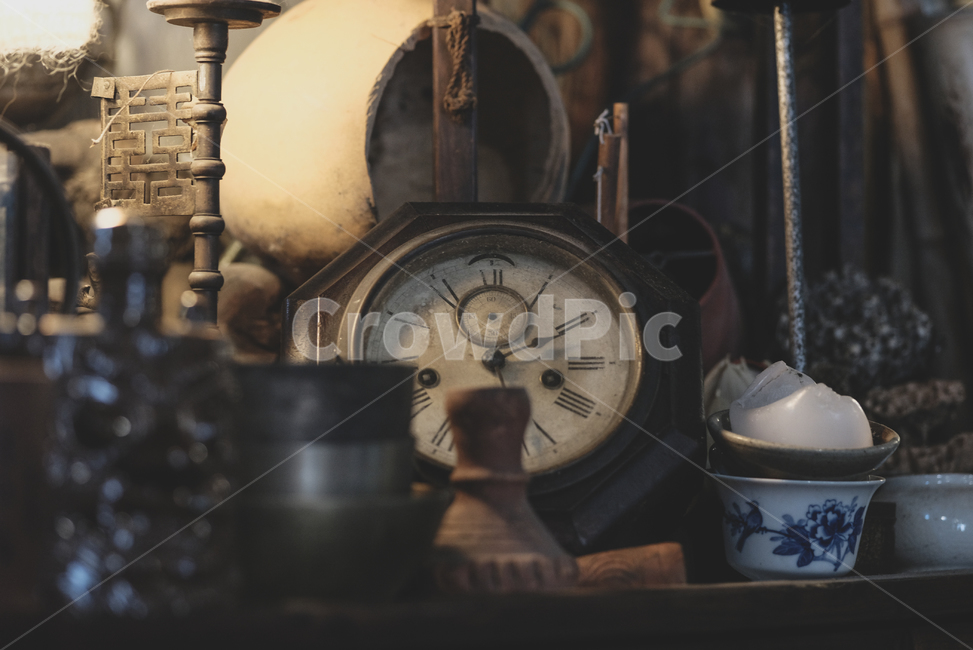 시계,골동품,clock,앤티크,장식품,소품,빈티지사진,빈티지느낌,빈티지감성,vintage,사물,물건,오브젝트,thing,object,matter