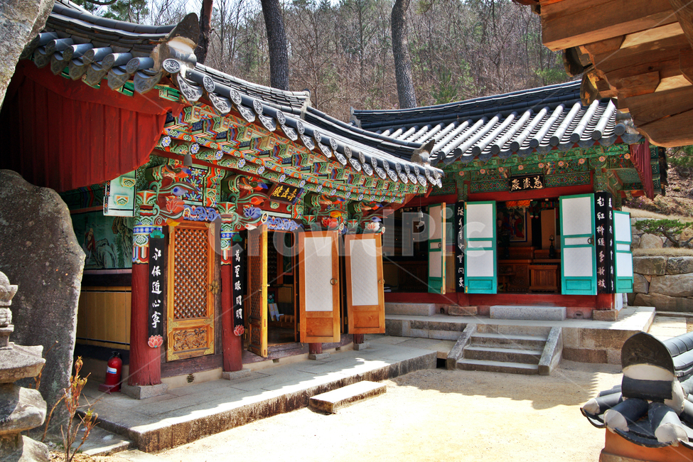 수세전,자장전,자장암,통도사,말사,산내암자,산사,사찰,자장동천,영축산,암자,자장율사,금와보살,전각,한국전통,한국문화,korean traditional,korean culture,종교,신앙,religion,belief,faith,건축물,건물외관,exterior,building,structure,architecture,construction