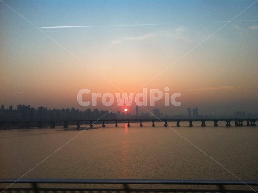 역광,한강풍경,석양,하늘,구름,다리,풍경,도시,풍경,city,landscape,한국도시풍경,한국도시경관,korea cityscape,nature,자연,outdoors,옥외